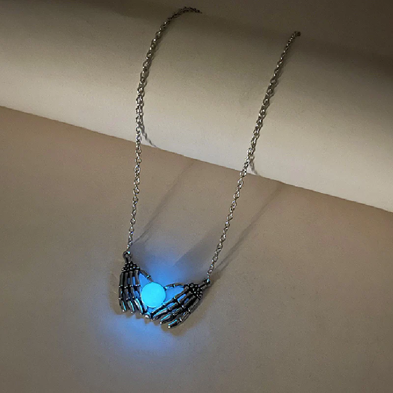 RETRO PUNK SKELETON HAND LUMINOUS NECKLACE
