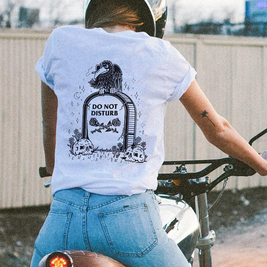 DO NOT DISTRUB GRAVE AND SKULL PRINTED T-SHIRT