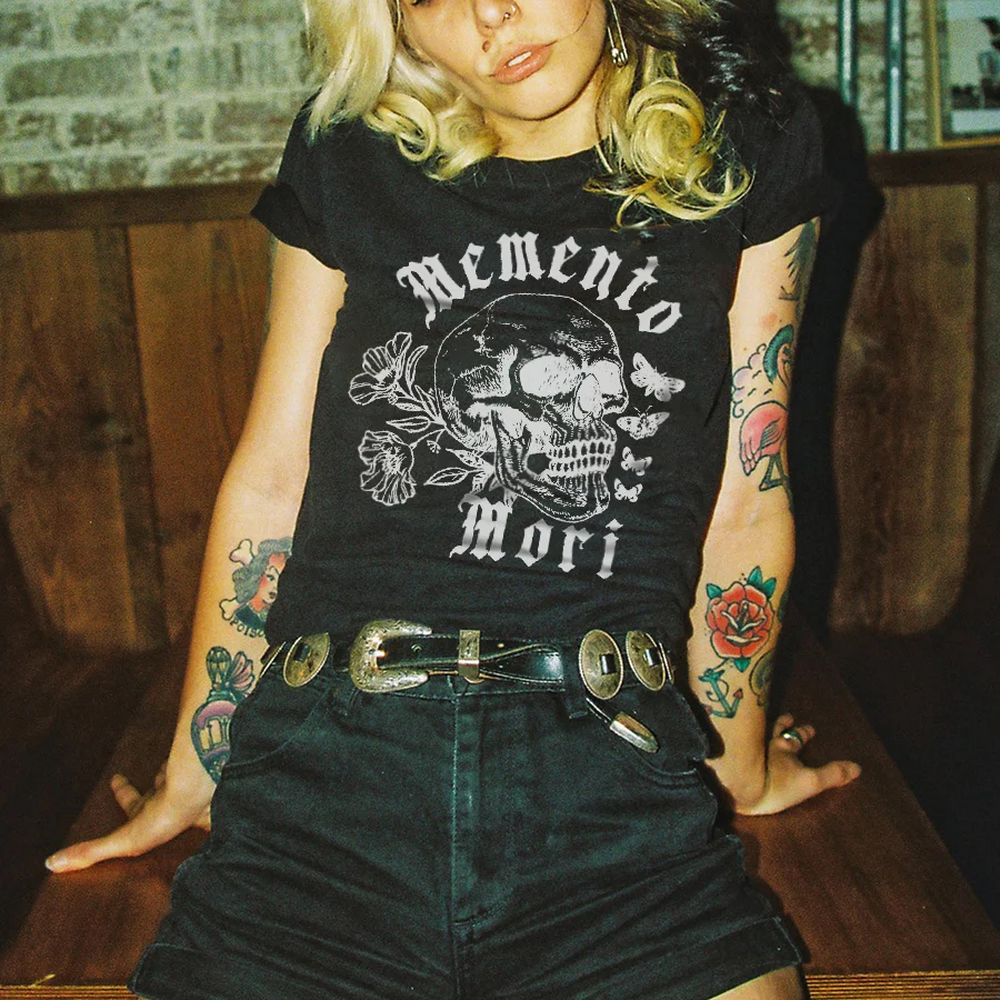 MEMENTO MORI SKULL AND BUTTERFLY PRINTED T-SHIRT